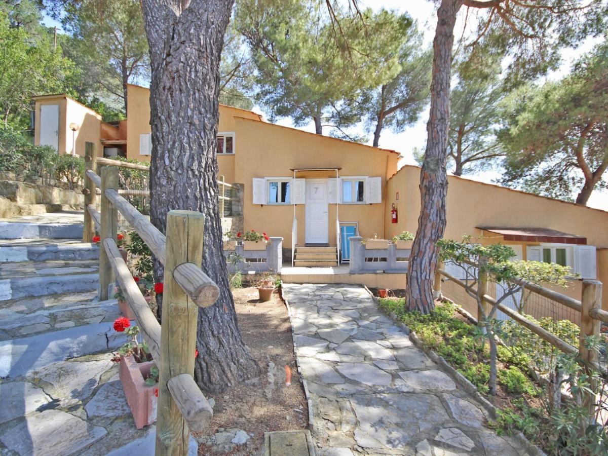 Vacanzamaredue 2 Residence Марина-ді-Кампо Екстер'єр фото